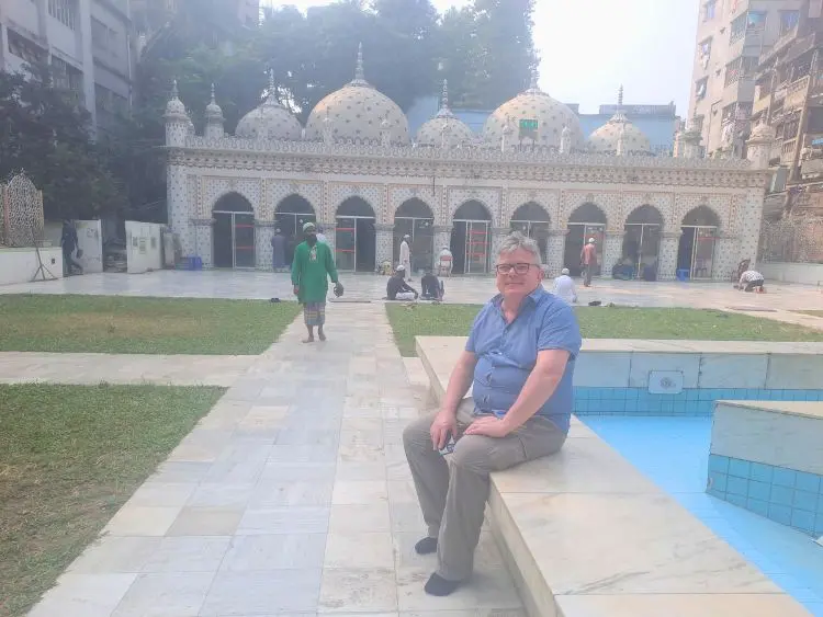 Star Mosque (Tara Masjid)