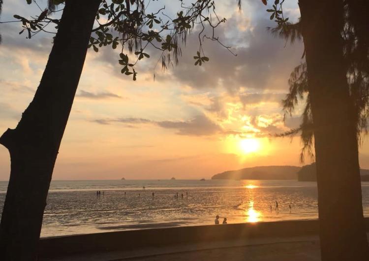 7 Islands Sunset Escape by Long Tail Boat: Krabi