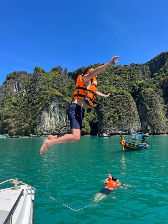 Phuket: Best of Phi Phi Island Speedboat Tour Snorkeling Thrilling Swimming