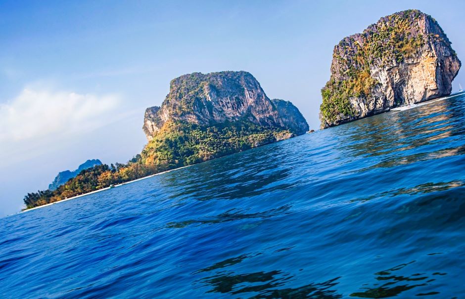Krabi 4 Islands Speedboat Adventure – Snorkeling & Beachside Buffet Lunch